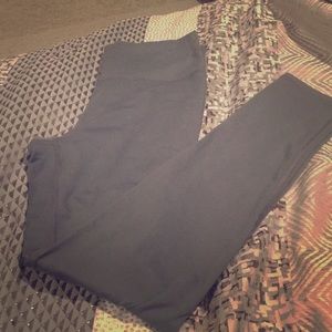 Fabletics High Waisted 7/8 Leggings